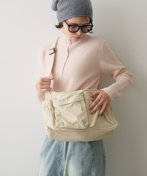full/fill.(フルフィル)の「out pocket square shoulder bag / アウトポケットスクエアショルダーバッグ(ショルダーバッグ・レディース・アイボリー/ブラック・FREE)」の18枚目の写真