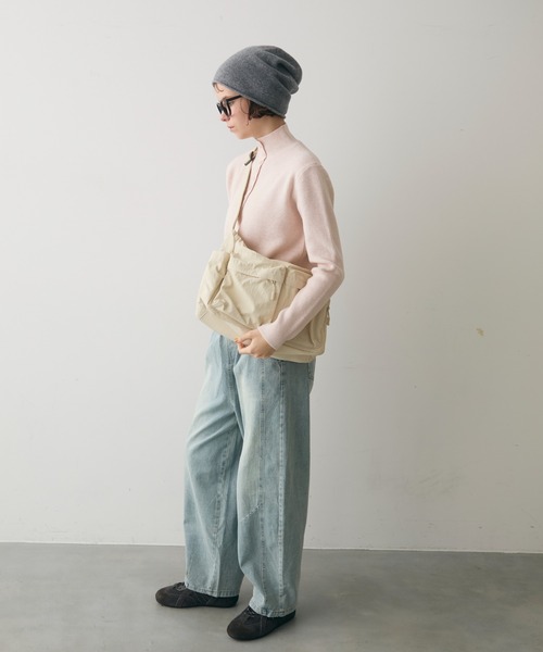 full/fill.(フルフィル)の「out pocket square shoulder bag / アウトポケットスクエアショルダーバッグ(ショルダーバッグ・レディース・アイボリー/ブラック・FREE)」の16枚目の写真