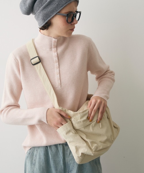 full/fill.(フルフィル)の「out pocket square shoulder bag / アウトポケットスクエアショルダーバッグ(ショルダーバッグ・レディース・アイボリー/ブラック・FREE)」の19枚目の写真
