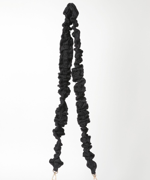 tiny tiny（ティニーティニー）の「フリルミニショルダーバッグ[tiny tiny(ティニーティニー)]（ショルダーバッグ・レディース・チャコール/ホワイト・0）」の13枚目の写真