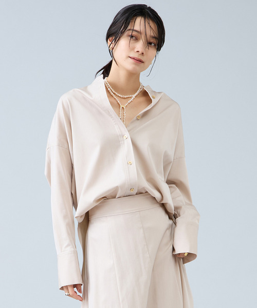 Liesse(リエス)の「バンドカラーロングシャツ(シャツ/ブラウス・レディース・ライトベージュ・FREE)」の1枚目の写真