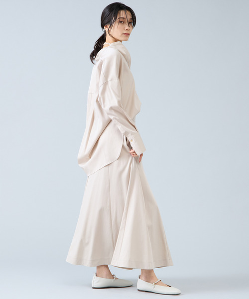 Liesse(リエス)の「バンドカラーロングシャツ(シャツ/ブラウス・レディース・ライトベージュ・FREE)」の4枚目の写真