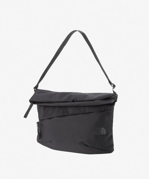 THE NORTH FACE（ザノースフェイス）の「THE NORTH FACE　PYRENEES SHOULDER L（ショルダーバッグ・メンズ・ブラック・ONE）」の2枚目の写真