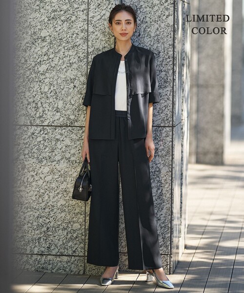 ICB(アイシービー)の「【WEB限定カラーあり】 FluidBackSatin バンドカラーシャツ(シャツ/ブラウス・レディース・ライトイエロー系/サックスブルー系/ネイビー系/ブラック系/グレー系・46/44/42/40/48)」の7枚目の写真