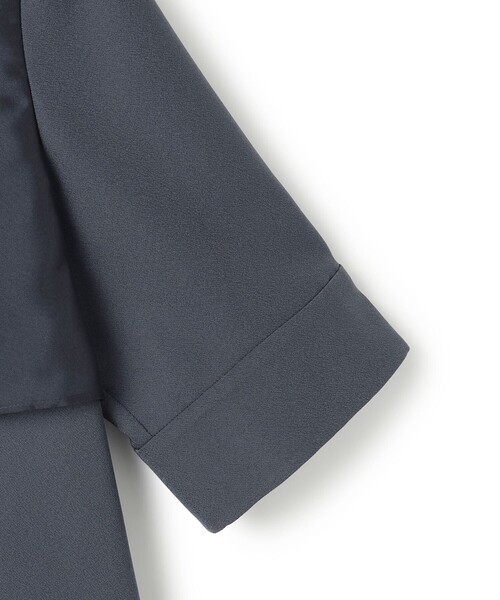 ICB(アイシービー)の「【WEB限定カラーあり】 FluidBackSatin バンドカラーシャツ(シャツ/ブラウス・レディース・ライトイエロー系/サックスブルー系/ネイビー系/ブラック系/グレー系・46/44/42/40/48)」の22枚目の写真