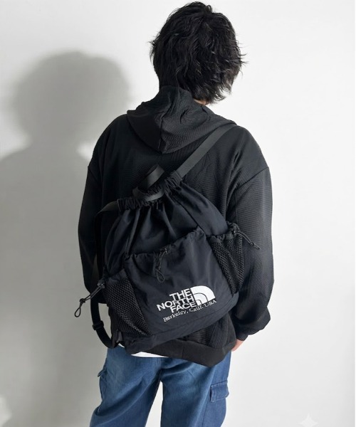 THE NORTH FACE(ザノースフェイス)の「国内未発売 THE NORTH FACE(ザ・ノースフェイス)/巾着バッグ バケット ナップサック リンデン メッシュ ジムサック/LINDEN MESH GYM SACK(バックパック/リュック・レディース・ブラック/グレー・FREE)」の9枚目の写真