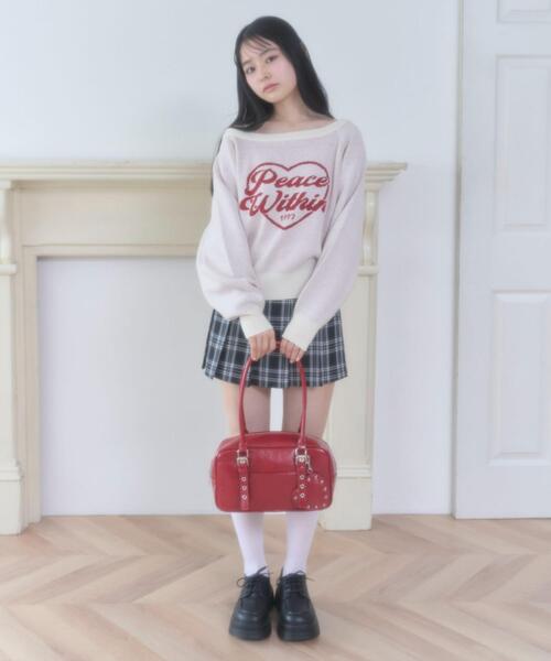 WEGO（ウィゴー）の「WEGO/スタッズハートチャーム付きハトメボストン（ハンドバッグ・レディース・ブラック/ホワイト/レッド・FREE）」の6枚目の写真