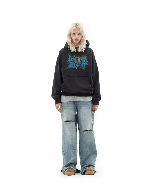 DEFGARMENTS（デフグラメンツ）の「LOUGH LOGO SWEAT HOOD [CHARCOAL]（パーカー・レディース・その他・MEDIUM/LARGE）」の3枚目の写真