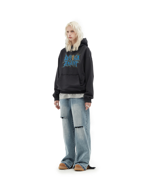 DEFGARMENTS（デフグラメンツ）の「LOUGH LOGO SWEAT HOOD [CHARCOAL]（パーカー・レディース・その他・MEDIUM/LARGE）」の4枚目の写真