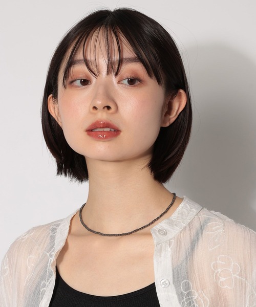 PAGEBOY（ページボーイ）の「ミニビーズネックレス（ネックレス・レディース・ブラック/グレイッシュベージュ・FREE）」の4枚目の写真