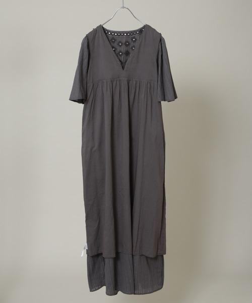 sara mallika（サラ マリカ）の「Sara mallika/Mirror Embroidery Dress（ワンピース・レディース・ベージュ系その他/チャコール・M）」の7枚目の写真