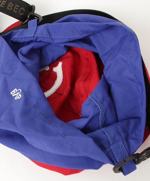 BEAVER（ビーバー）の「BAP/バップ　CHICAGO Baseball BagCap（ショルダーバッグ・メンズ・レッド・F）」の4枚目の写真