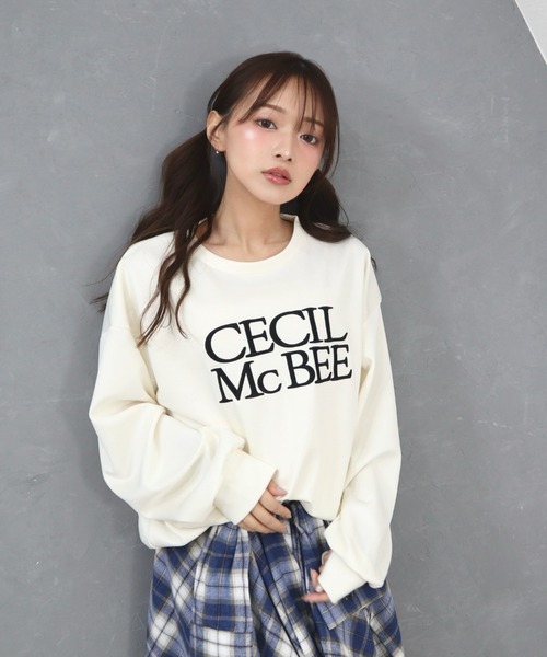 CECIL McBEE（セシルマクビー）の「刺繍ロゴクルーネックプルオーバー（スウェット・レディース・アイボリー/ブラック・LARGE/MEDIUM）」の10枚目の写真