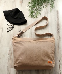 KRIFF MAYER（クリフメイヤー）の「【KRIFF MAYER/クリフメイヤー】2Way 保冷ポケット付きショルダーバッグ（ショルダーバッグ）」