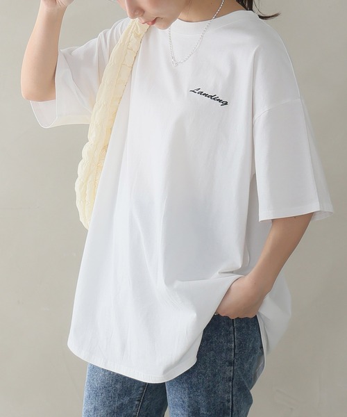 A HAPPY MARILYN(アハッピーマリリン)の「選べる4デザイン♪ 綿100% 満点 ロング Tシャツ(Tシャツ/カットソー・レディース・ホワイト×ブラック/チャコール/ホワイト系3/ブラック系2/ブラック系1/ホワイト系2/ブラック×ホワイト/ブラック系3/ホワイト系1・7L~8L/5L~6L/3L~4L/L~LL)」の5枚目の写真