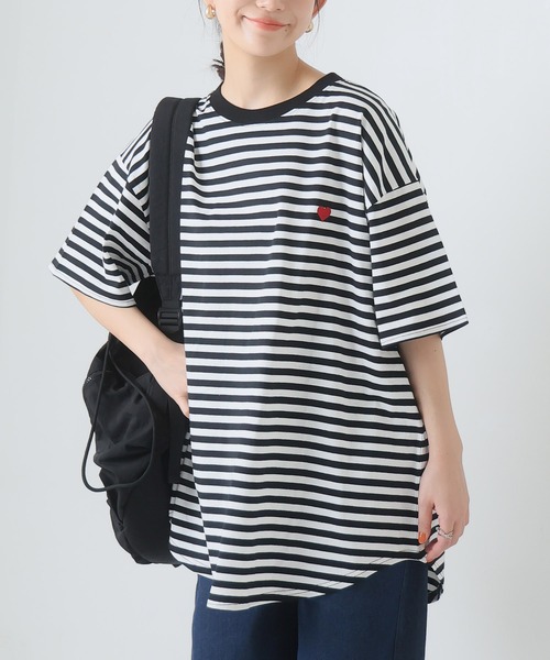 A HAPPY MARILYN(アハッピーマリリン)の「選べる4デザイン♪ 綿100% 満点 ロング Tシャツ(Tシャツ/カットソー・レディース・ホワイト×ブラック/チャコール/ホワイト系3/ブラック系2/ブラック系1/ホワイト系2/ブラック×ホワイト/ブラック系3/ホワイト系1・7L~8L/5L~6L/3L~4L/L~LL)」の1枚目の写真