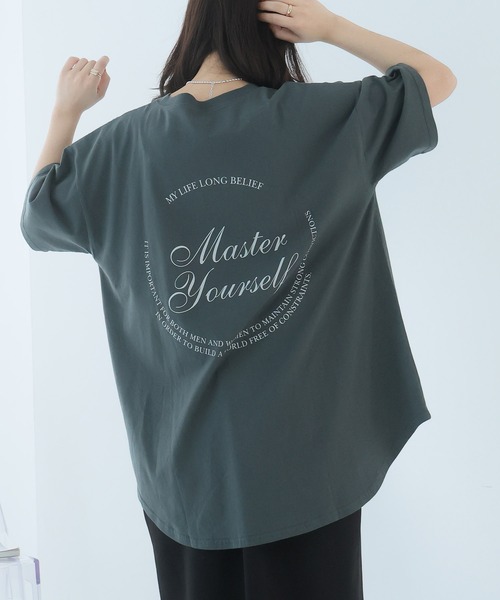 A HAPPY MARILYN(アハッピーマリリン)の「選べる4デザイン♪ 綿100% 満点 ロング Tシャツ(Tシャツ/カットソー・レディース・ホワイト×ブラック/チャコール/ホワイト系3/ブラック系2/ブラック系1/ホワイト系2/ブラック×ホワイト/ブラック系3/ホワイト系1・7L~8L/5L~6L/3L~4L/L~LL)」の9枚目の写真