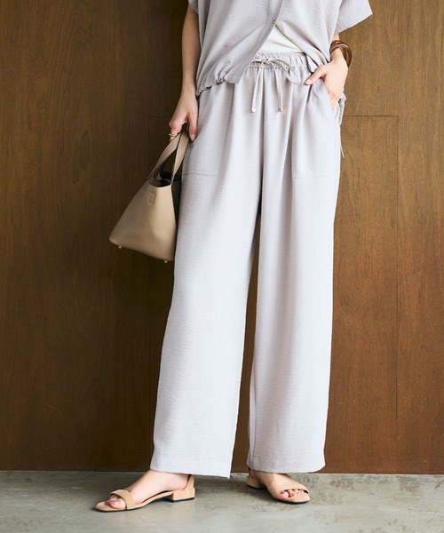 CROSS FUNCTION（クロスファンクション）の「《シワになりにくい》サマナチュラ リネンライクイージーワイドパンツ【CROSS FUNCTION/クロスファンクション】（その他パンツ・レディース・ライトベージュ/チャコールグレー・M/L/LL）」の2枚目の写真