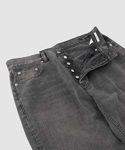 HOPE(ホープ)の「HOPE / ホープ CRISS JEANS DIRTY BLACK VINTAGE(デニムパンツ・メンズ・ブラック・31/29/28)」の3枚目の写真