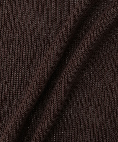 SALON adam et rope'(サロン アダム エ ロペ)の「オーガニックリネンシアークロップドカーディガン(カーディガン/ボレロ・レディース・ホワイト/ブラック/ブラウン・FREE)」の4枚目の写真