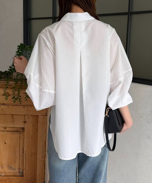 Thevon(ゼボン)の「袖切替ボリュームシャツ(シャツ/ブラウス・レディース・オフホワイト/ブラック/サックスブルー/ホワイト系その他・FREE)」の7枚目の写真