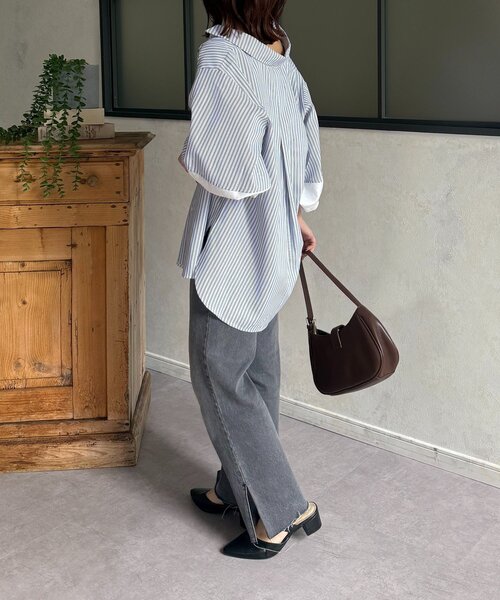 Thevon(ゼボン)の「袖切替ボリュームシャツ(シャツ/ブラウス・レディース・オフホワイト/ブラック/サックスブルー/ホワイト系その他・FREE)」の18枚目の写真