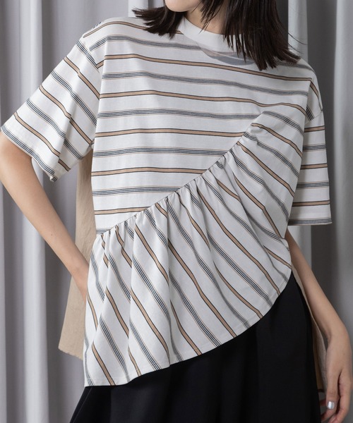 MARECHAL TERRE（マルシャルテル）の「フリルデザイントップス（Tシャツ/カットソー・レディース・ホワイト系その他/ブラック/ブラック系その他/オフホワイト・MEDIUM）」の3枚目の写真