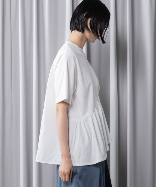MARECHAL TERRE（マルシャルテル）の「フリルデザイントップス（Tシャツ/カットソー・レディース・ホワイト系その他/ブラック/ブラック系その他/オフホワイト・MEDIUM）」の5枚目の写真