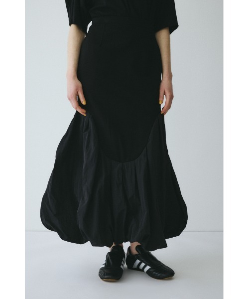 HeRIN.CYE(ヘリンドットサイ)の「Round switching skirt ラウンドスイッチングスカート(スカート・レディース・ブラウン/ブルー系その他3/ブラック・FREE)」の6枚目の写真