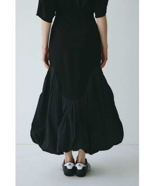 HeRIN.CYE(ヘリンドットサイ)の「Round switching skirt ラウンドスイッチングスカート(スカート・レディース・ブラウン/ブルー系その他3/ブラック・FREE)」の8枚目の写真