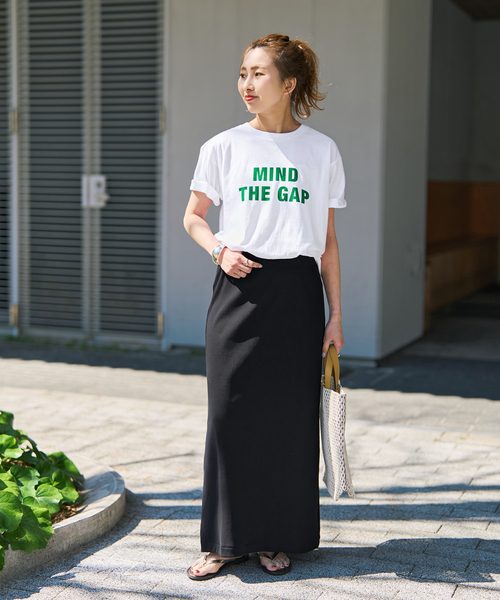 Spick & Span(スピックアンドスパン)の「バックフォトプリントT(Tシャツ/カットソー・レディース・ブルー/レッド/グリーン・FREE)」の4枚目の写真