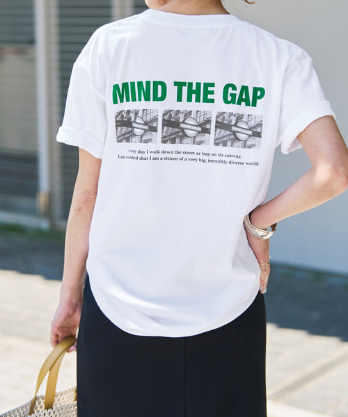 Spick & Span(スピックアンドスパン)の「バックフォトプリントT(Tシャツ/カットソー・レディース・ブルー/レッド/グリーン・FREE)」の10枚目の写真