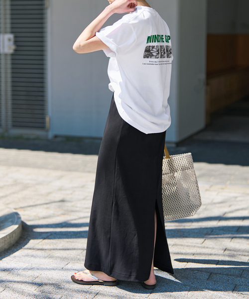 Spick & Span(スピックアンドスパン)の「バックフォトプリントT(Tシャツ/カットソー・レディース・ブルー/レッド/グリーン・FREE)」の12枚目の写真