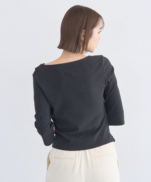 earth music&ecology(アースミュージックアンドエコロジー)の「レースレイヤードドレーププルオーバー(Tシャツ/カットソー・レディース・モカ/ブラック/オフホワイト・FREE)」の21枚目の写真