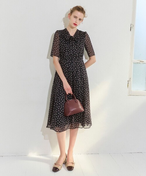 TOCCA(トッカ)の「LE SOMMET MINI BUGATTI BAG レザーバッグ(ハンドバッグ・レディース・ベージュ系/レッド系/ブラック系/アイボリー系・F)」の17枚目の写真