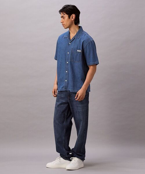 Calvin Klein(カルバン・クライン)の「デニム シャツ(シャツ/ブラウス・メンズ・ブルー・M/L/S/XL)」の3枚目の写真