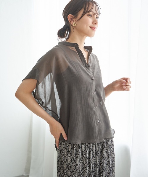 ikka(イッカ)の「【雑誌InRed6月号掲載】コットンライクシアードルマンブラウス(シャツ/ブラウス・レディース・ブルー/オフホワイト/ライトグリーン/グレイッシュベージュ/チャコール・M/L/S)」の12枚目の写真