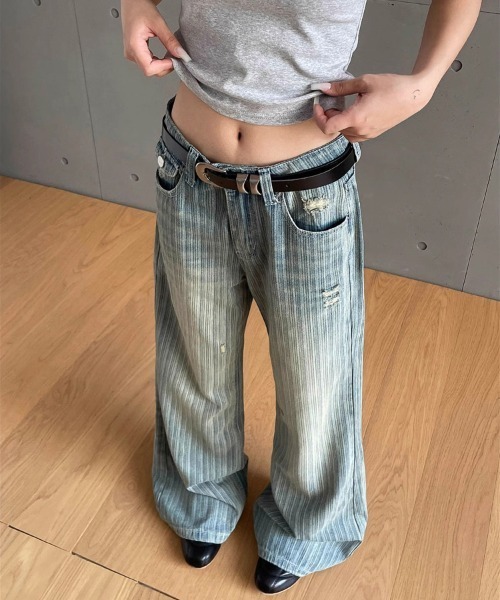 Ressaca(レサーカ)の「ダメージ加工ストライプルーズフレアデニムパンツ(デニムパンツ・レディース・ブルー・M/S/L)」の22枚目の写真