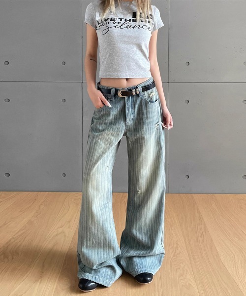 Ressaca(レサーカ)の「ダメージ加工ストライプルーズフレアデニムパンツ(デニムパンツ・レディース・ブルー・M/S/L)」の5枚目の写真