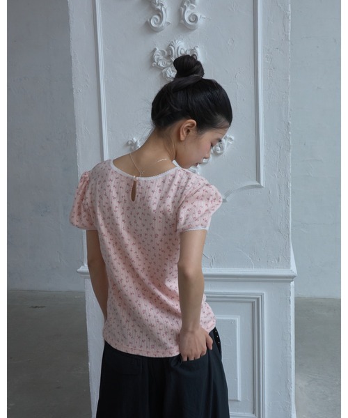 Smyeon(スミョン)の「Flower print puff sleeve tee/花柄パフTシャツ(Tシャツ/カットソー・レディース・ホワイト/クリーム/ピンク・FREE)」の22枚目の写真