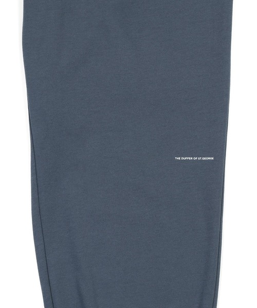 The DUFFER of ST.GEORGE(ザダファーオブセントジョージ)の「COOLMAX 2LAYERS LOOSE EASY PANTS:セットアップ対応 2層構造 吸水速乾クールマックス イージージョガーパンツ / アスレジャー / ジム・スポーツ / ワンマイルウェア(スウェットパンツ・メンズ・ライトグレー/ブラック/ブルーグレー・X-LARGE/LARGE/MEDIUM/SMALL)」の19枚目の写真