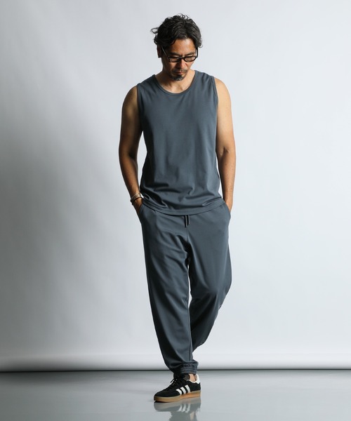 The DUFFER of ST.GEORGE(ザダファーオブセントジョージ)の「COOLMAX 2LAYERS LOOSE EASY PANTS:セットアップ対応 2層構造 吸水速乾クールマックス イージージョガーパンツ / アスレジャー / ジム・スポーツ / ワンマイルウェア(スウェットパンツ・メンズ・ライトグレー/ブラック/ブルーグレー・X-LARGE/LARGE/MEDIUM/SMALL)」の9枚目の写真