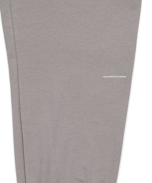 The DUFFER of ST.GEORGE(ザダファーオブセントジョージ)の「COOLMAX 2LAYERS LOOSE EASY PANTS:セットアップ対応 2層構造 吸水速乾クールマックス イージージョガーパンツ / アスレジャー / ジム・スポーツ / ワンマイルウェア(スウェットパンツ・メンズ・ライトグレー/ブラック/ブルーグレー・X-LARGE/LARGE/MEDIUM/SMALL)」の18枚目の写真