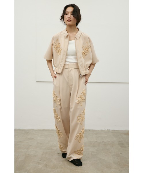 STYLEMIXER(スタイルミキサー)の「フラワーエンブロイダリージップシャツ(シャツ/ブラウス・レディース・ホワイト/ネイビー/ベージュ・FREE)」の11枚目の写真