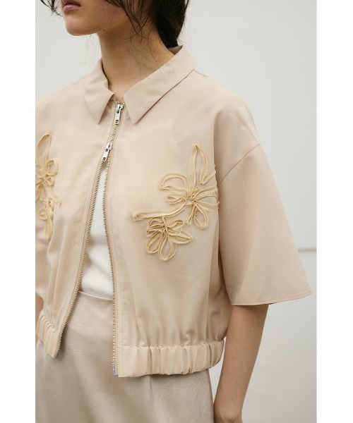 STYLEMIXER(スタイルミキサー)の「フラワーエンブロイダリージップシャツ(シャツ/ブラウス・レディース・ホワイト/ネイビー/ベージュ・FREE)」の15枚目の写真