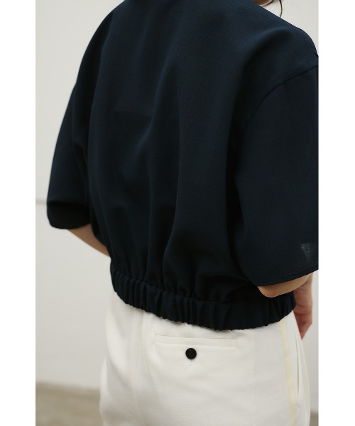 STYLEMIXER(スタイルミキサー)の「フラワーエンブロイダリージップシャツ(シャツ/ブラウス・レディース・ホワイト/ネイビー/ベージュ・FREE)」の9枚目の写真