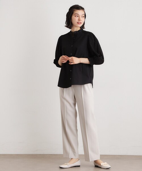 LAURA ASHLEY(ローラアシュレイ)の「【コットン100%/ゆったりシルエット】ブロダリーアングレーズ コットンブラウス(シャツ/ブラウス・レディース・ブラック/サックスブルー/オフホワイト・38/40)」の9枚目の写真