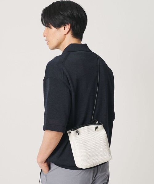 BEAUTY&YOUTH UNITED ARROWS(ビューティーアンドユースユナイテッドアローズ)の「ウーブン メッシュ ミニ ショルダー バッグ(ショルダーバッグ・メンズ・ブラック・FREE)」の2枚目の写真