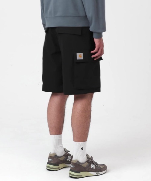 Carhartt WIP(カーハートダブリューアイピー)の「Carhartt WIP KADE CARGO SHORT(カーハートワークインプログレス ケイド カーゴ ショーツ)(その他パンツ・メンズ・オリーブ系/ブラック・X-SMALL/SMALL/MEDIUM/LARGE/X-LARGE)」の2枚目の写真