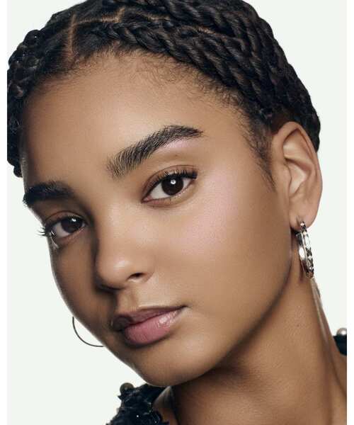 CHANEL(シャネル)の「レ ベージュ ヘルシー グロウ ハイライター 特別限定品 - リクィッド ハイライター(ハイライト/シェーディング・レディース・サマー グリーム・FREE)」の3枚目の写真